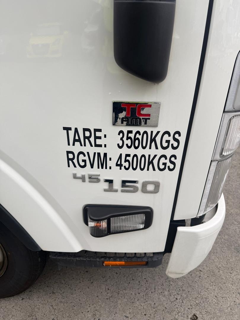 2024 Isuzu N Series NNR 45-150 Vanpack image 3