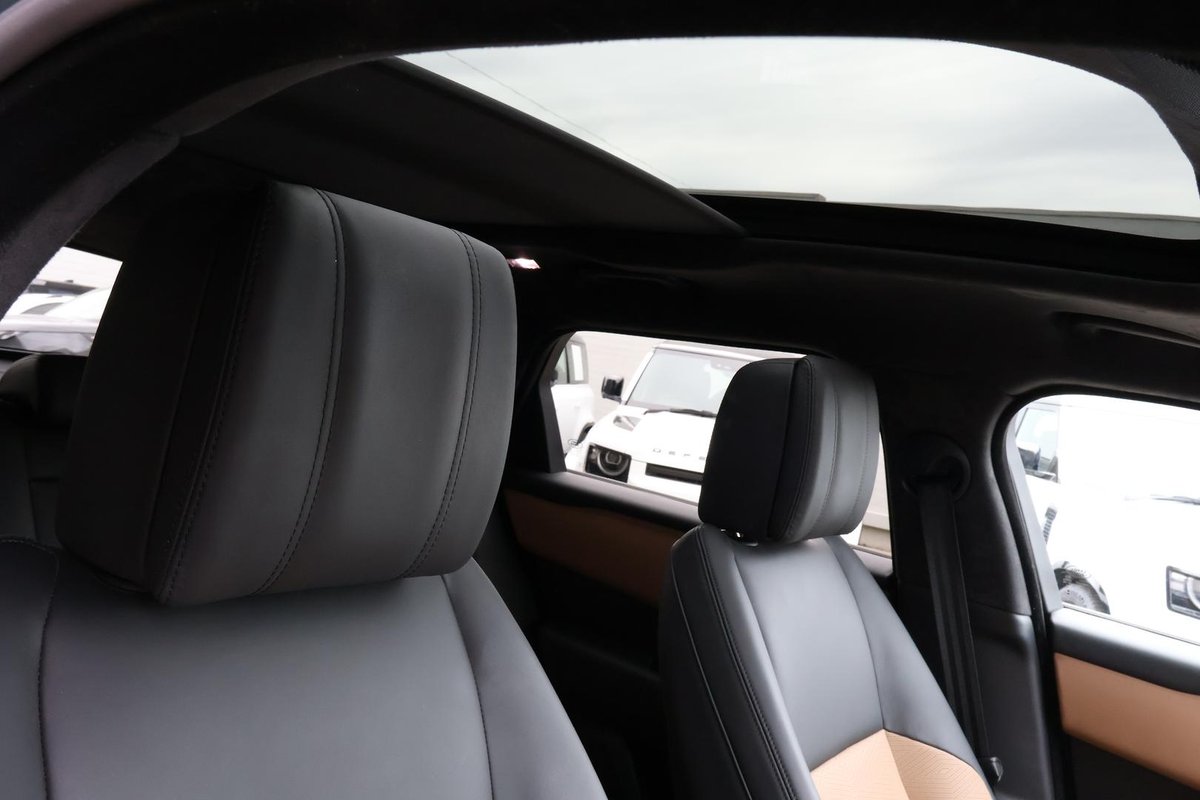 2025 Land Rover Range Rover Velar PHEV P400e Autobiography L560 MY26 AWD image 21