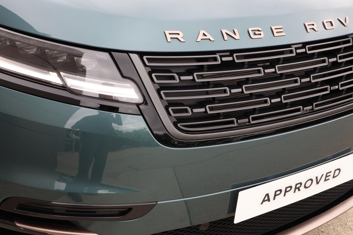 2025 Land Rover Range Rover Velar PHEV P400e Autobiography L560 MY26 AWD image 19