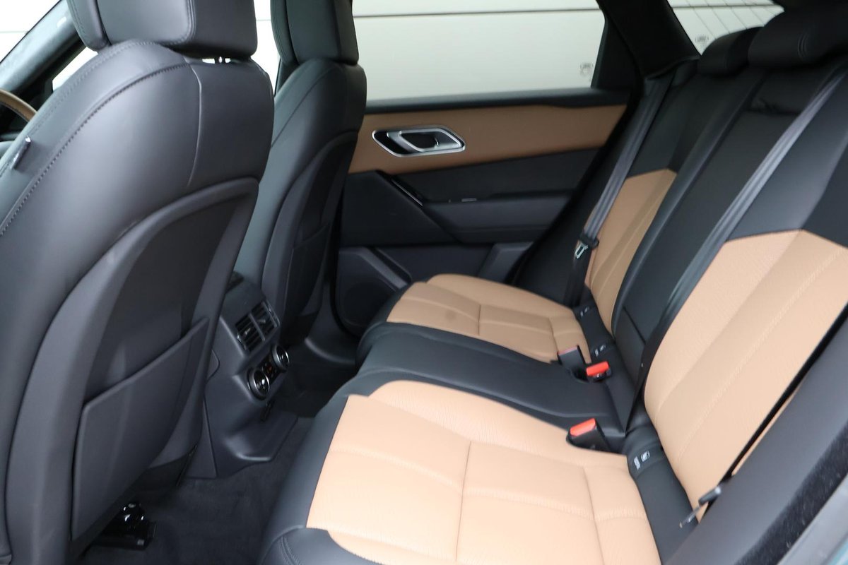 2025 Land Rover Range Rover Velar PHEV P400e Autobiography L560 MY26 AWD image 4