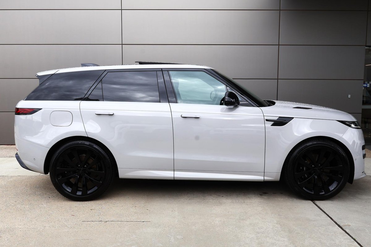 2026 Land Rover Range Rover Sport D350 Dynamic HSE L461 MY26 AWD image 5