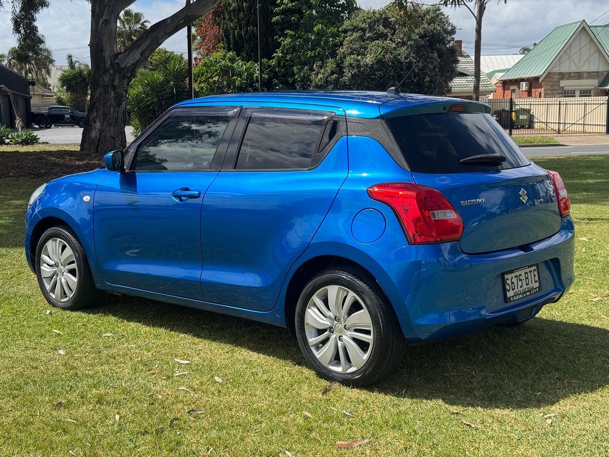 2017 Suzuki Swift GL Navigator Safety Pack AZ image 5