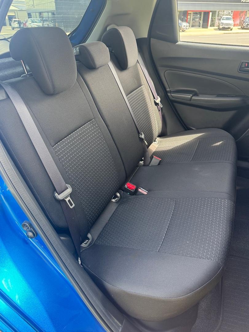 2017 Suzuki Swift GL Navigator Safety Pack AZ image 12