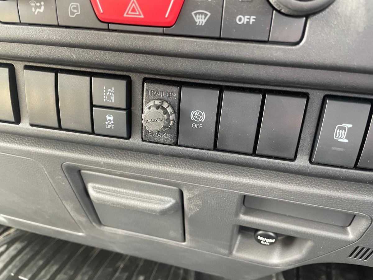 2025 Isuzu F Series FRR 110-240 AM R44 image 23