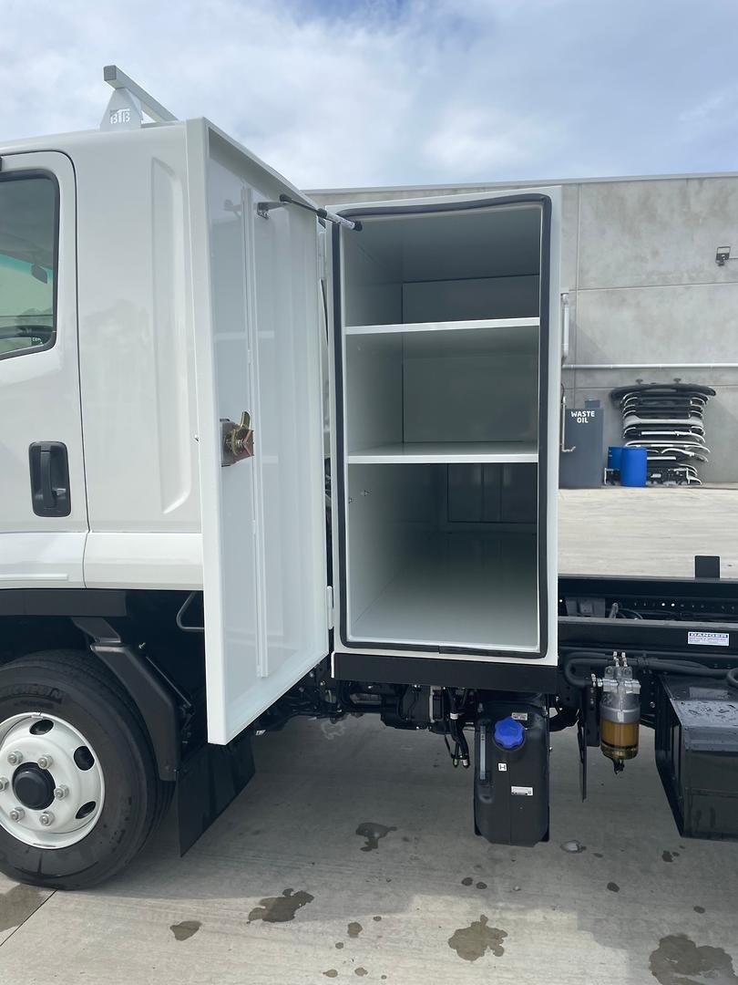 2025 Isuzu F Series FRR 110-240 AM R44 image 13