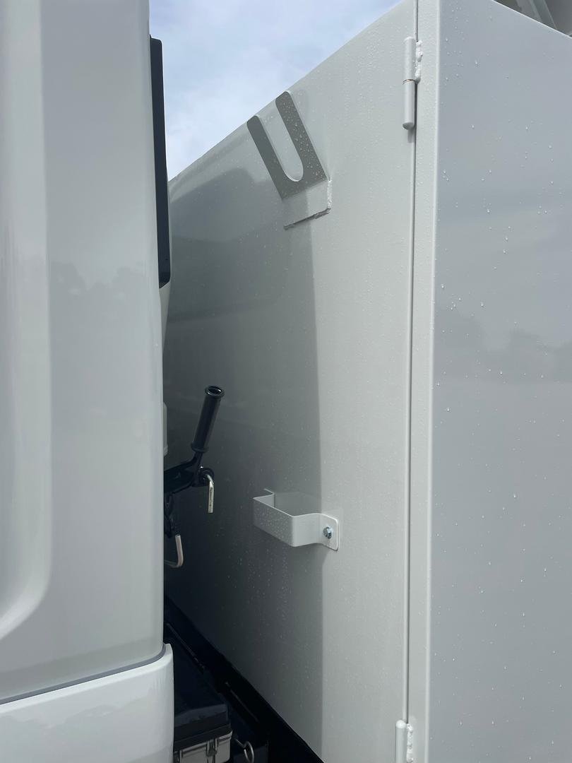 2025 Isuzu F Series FRR 110-240 AM R44 image 14