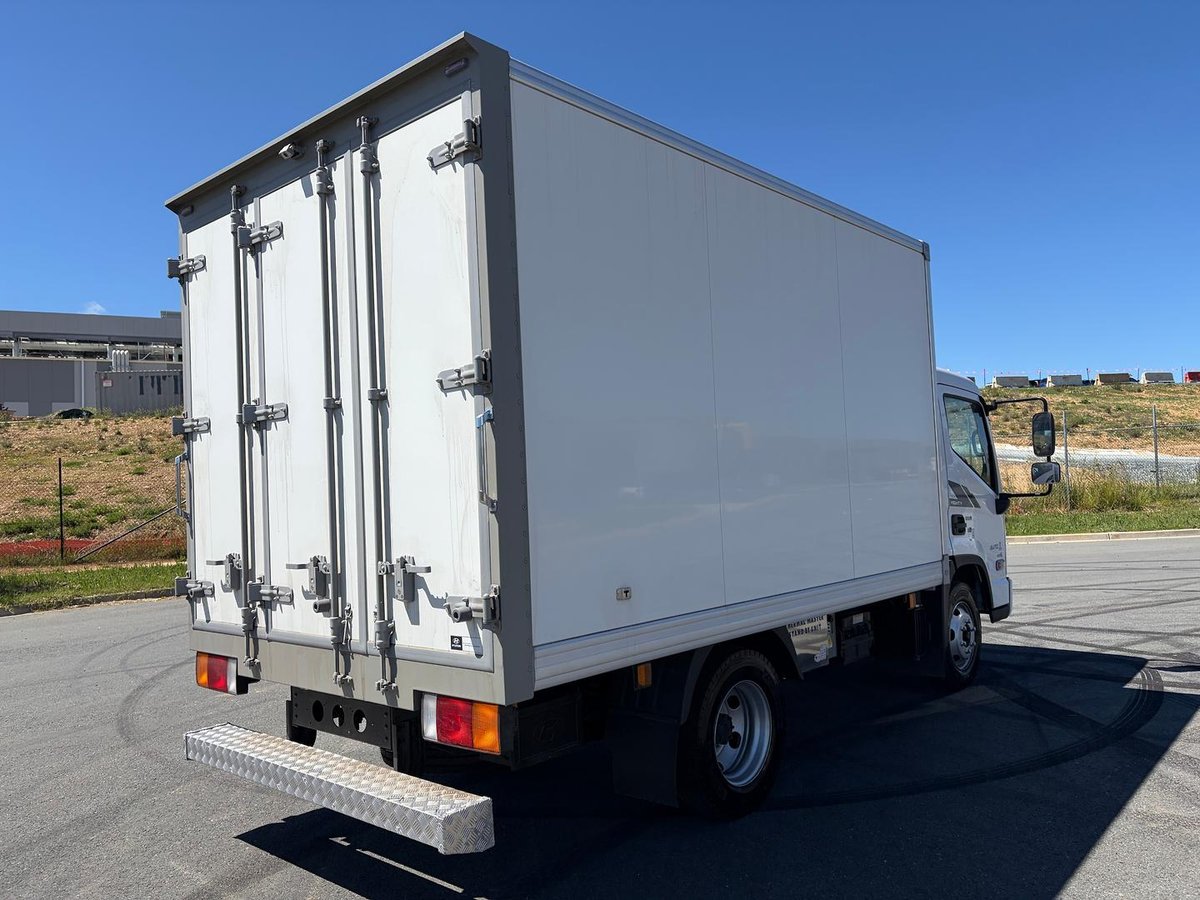 2025 Hyundai Mighty EX4/6 Freezer Pantech image 10