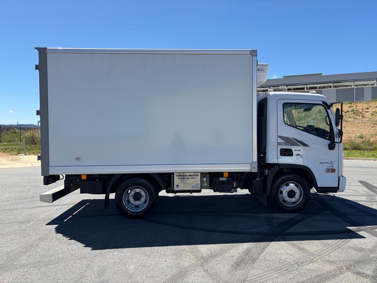 2025 Hyundai Mighty EX4/6 Freezer Pantech image 11