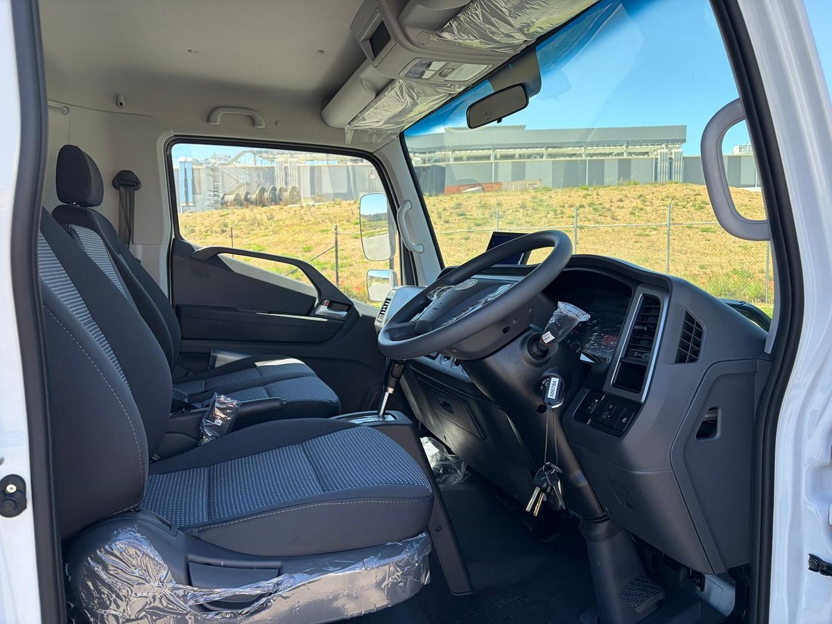 2025 Hyundai Mighty EX4/6 Freezer Pantech image 24