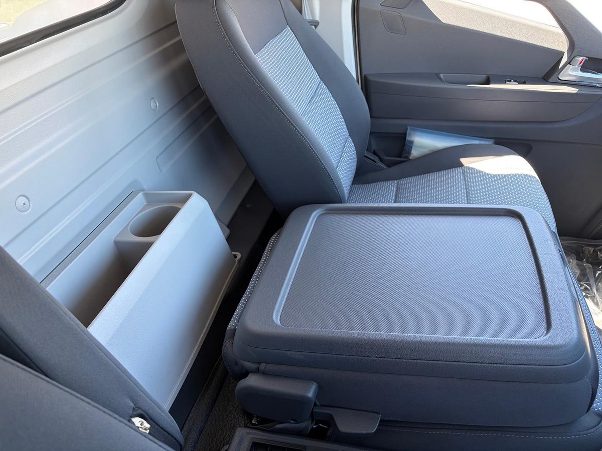 2025 Hyundai Mighty EX4/6 Freezer Pantech image 27
