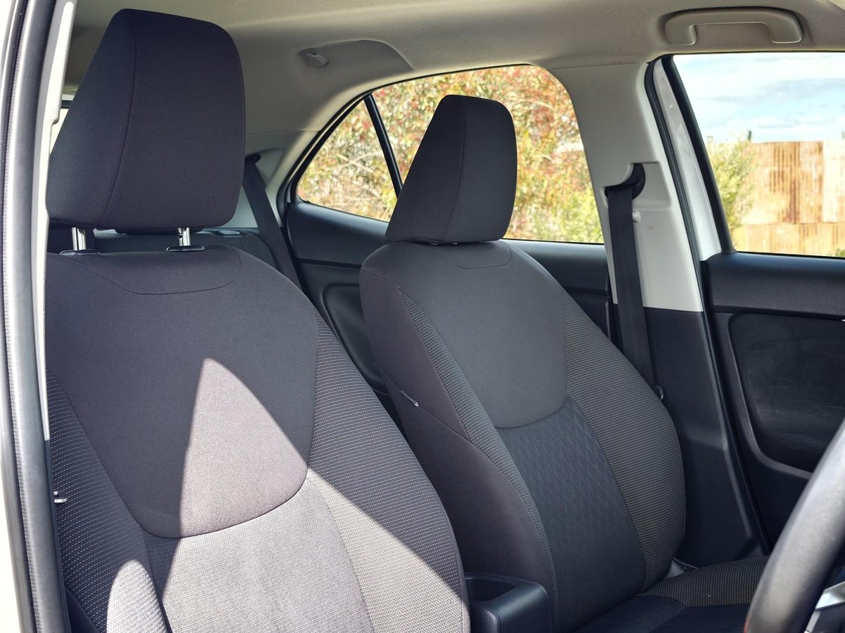 2023 Toyota Yaris Cross GX MXPB10R image 6