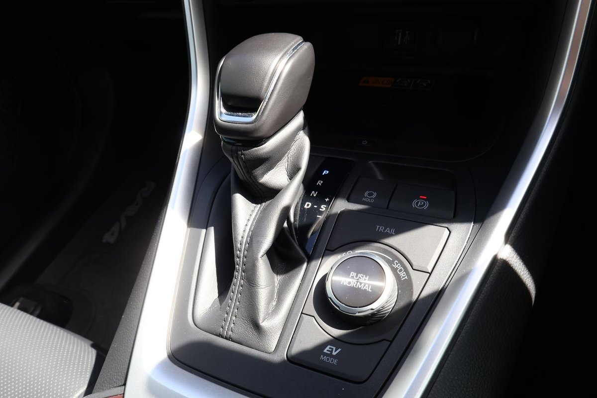 2024 Toyota RAV4 Cruiser AXAH52R image 21