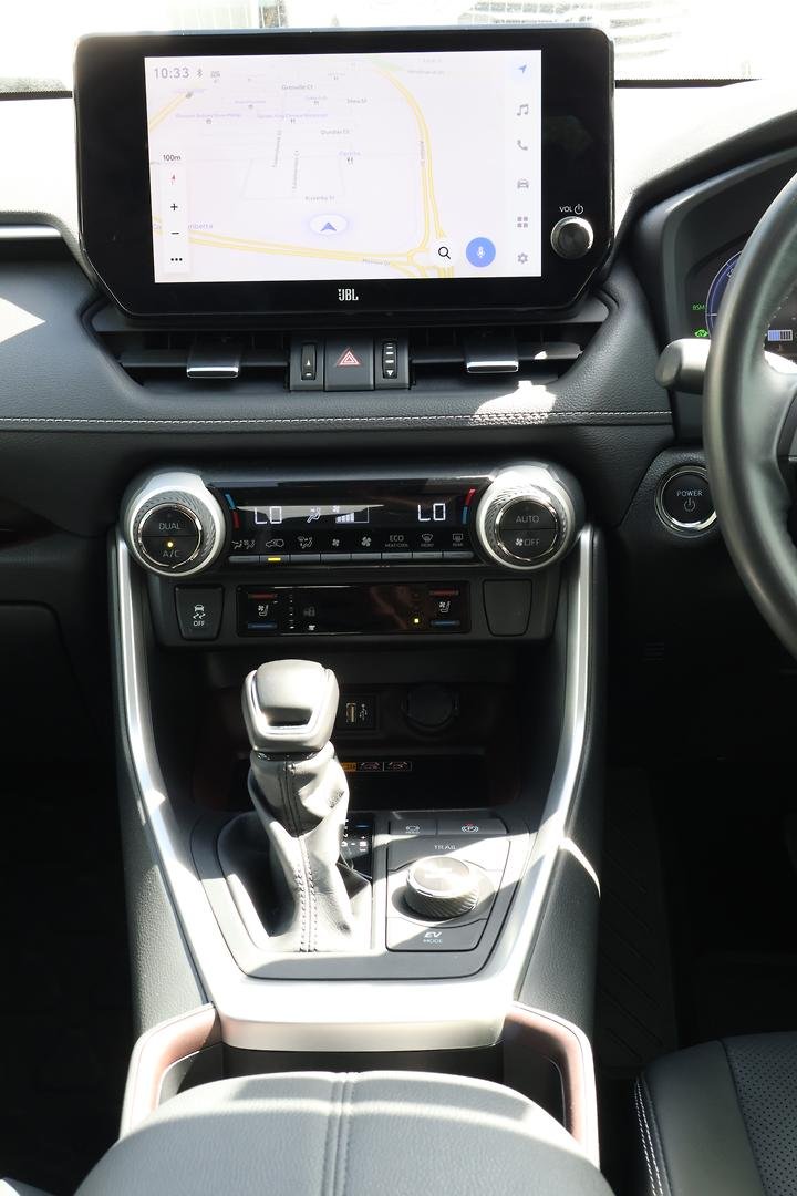 2024 Toyota RAV4 Cruiser AXAH52R image 18