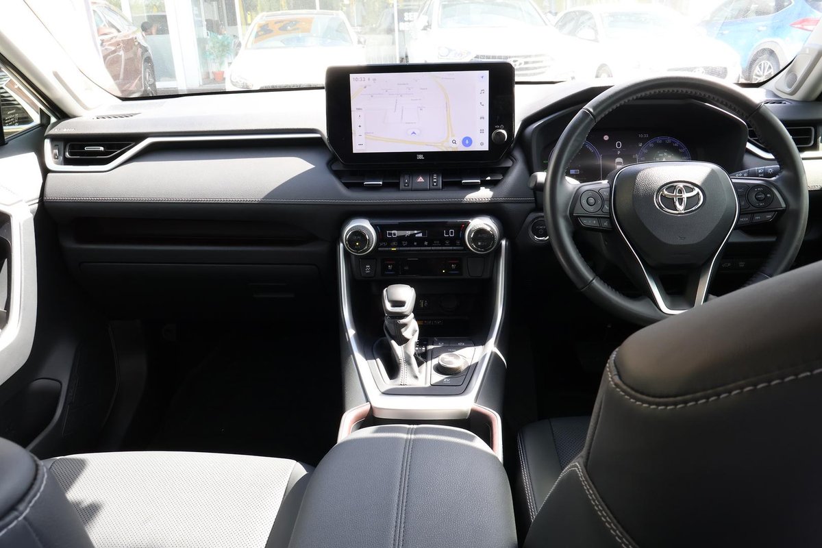 2024 Toyota RAV4 Cruiser AXAH52R image 9