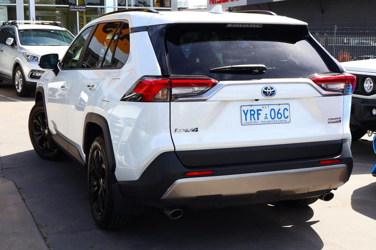 2024 Toyota RAV4 Cruiser AXAH52R image 4