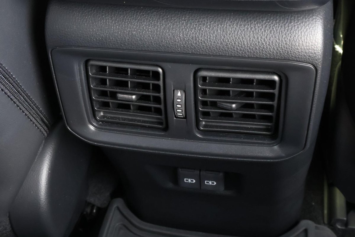 2024 Toyota RAV4 Cruiser AXAH52R image 27