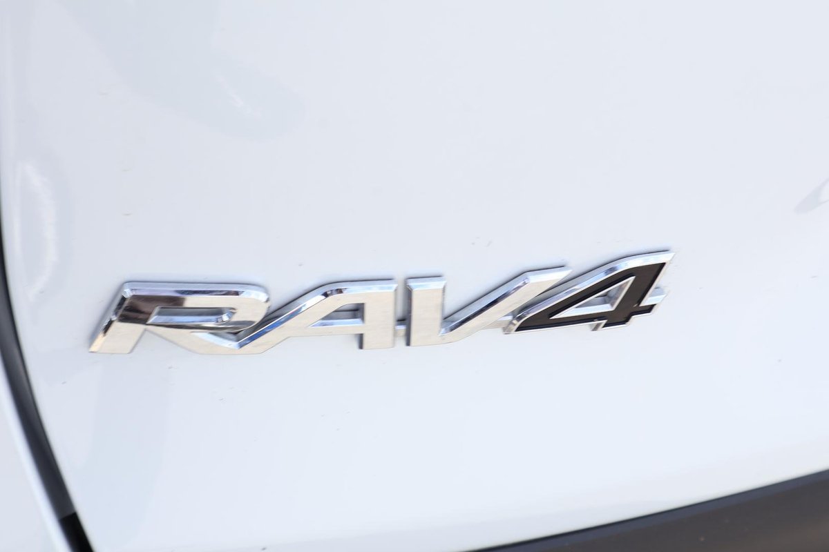 2024 Toyota RAV4 Cruiser AXAH52R image 37