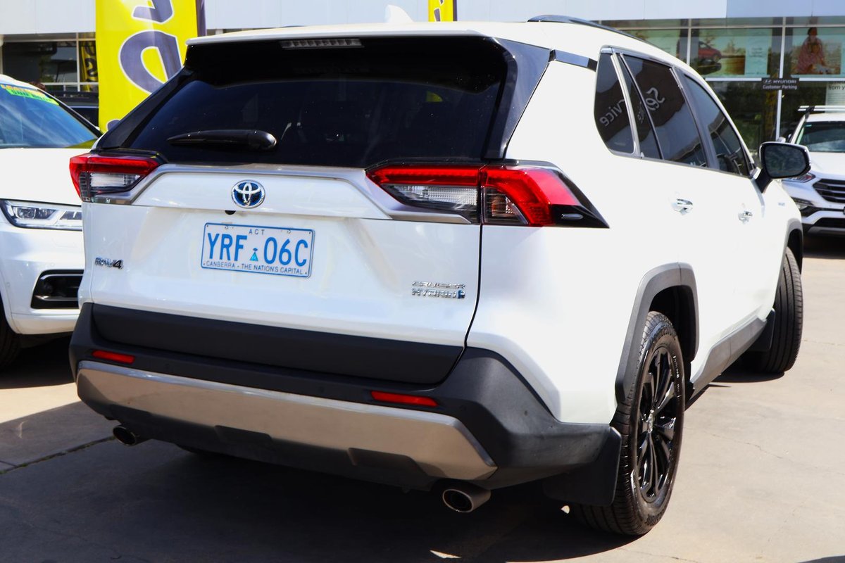 2024 Toyota RAV4 Cruiser AXAH52R image 6
