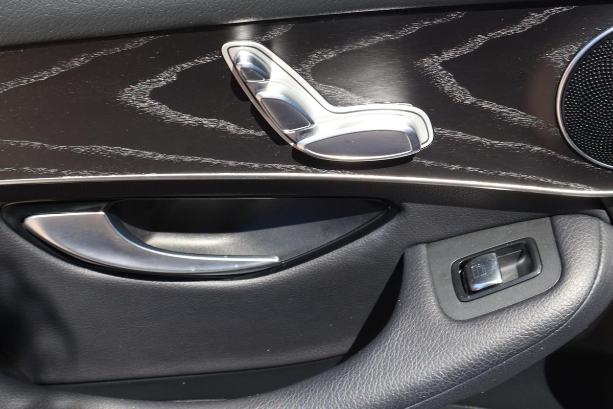 2018 Mercedes-Benz GLC-Class GLC250 X253 Four Wheel Drive image 25