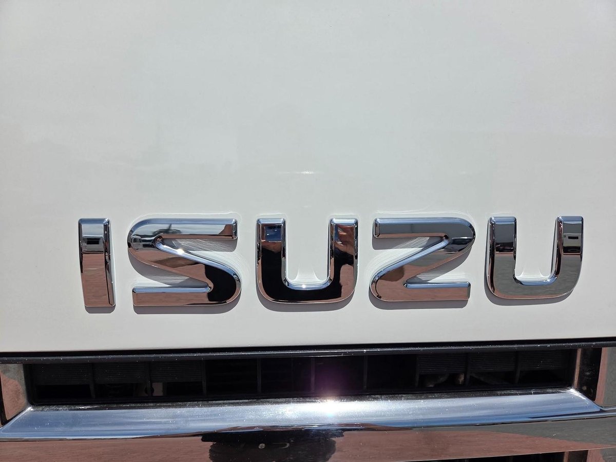 2014 Isuzu Fyh 300-350 8X4 Auto Tray image 9
