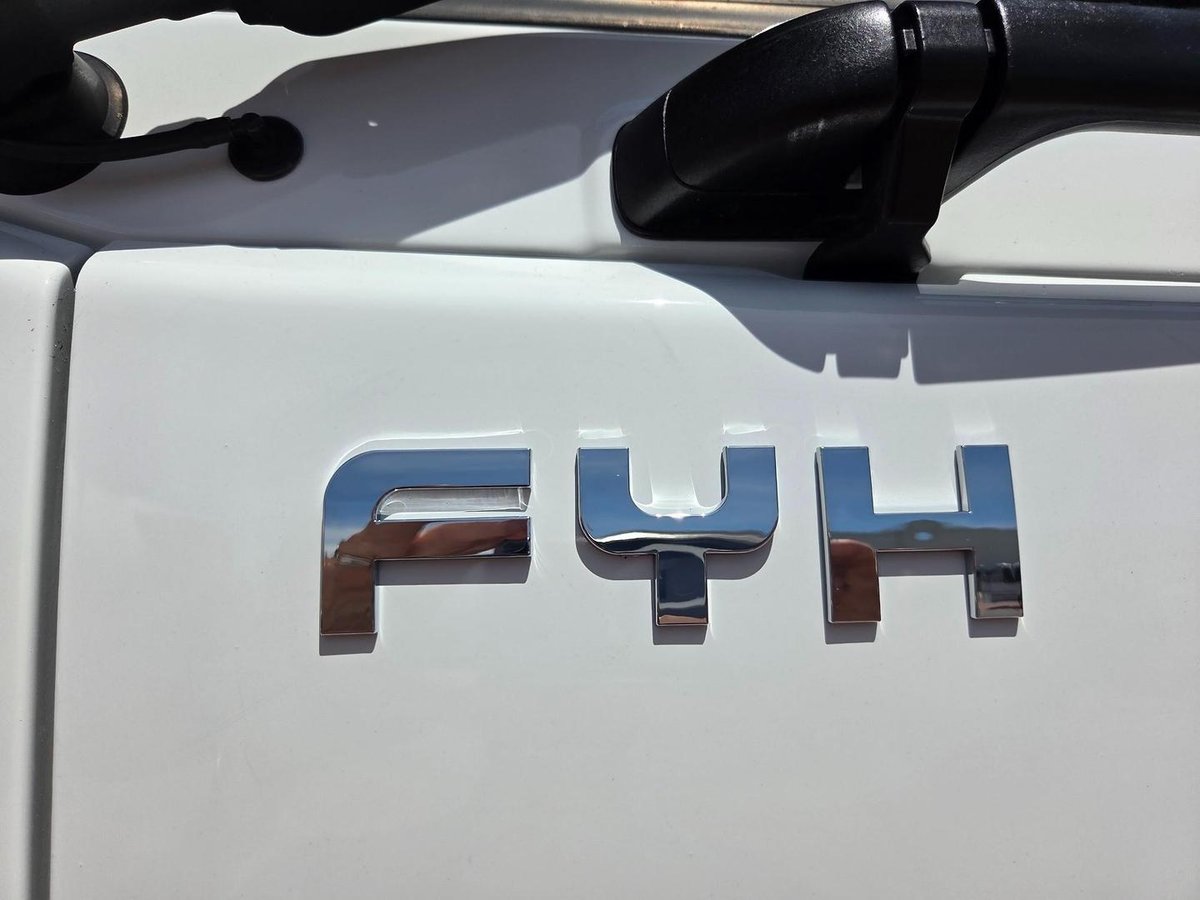 2014 Isuzu Fyh 300-350 8X4 Auto Tray image 14
