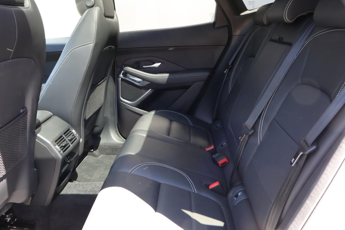 2024 Jaguar E-PACE P250 R-Dynamic SE X540 MY24.5 AWD image 4