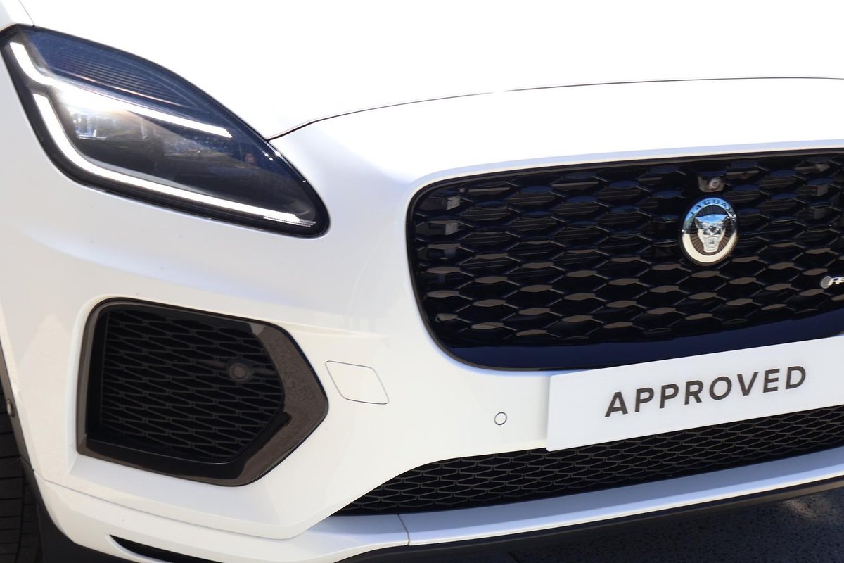 2024 Jaguar E-PACE P250 R-Dynamic SE X540 MY24.5 AWD image 17