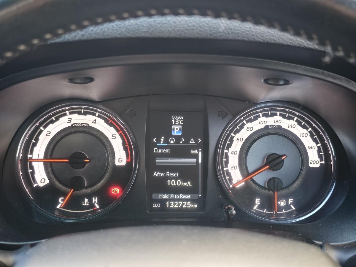 2019 Toyota Hilux Rogue GUN126R 4X4 Dual Range image 9