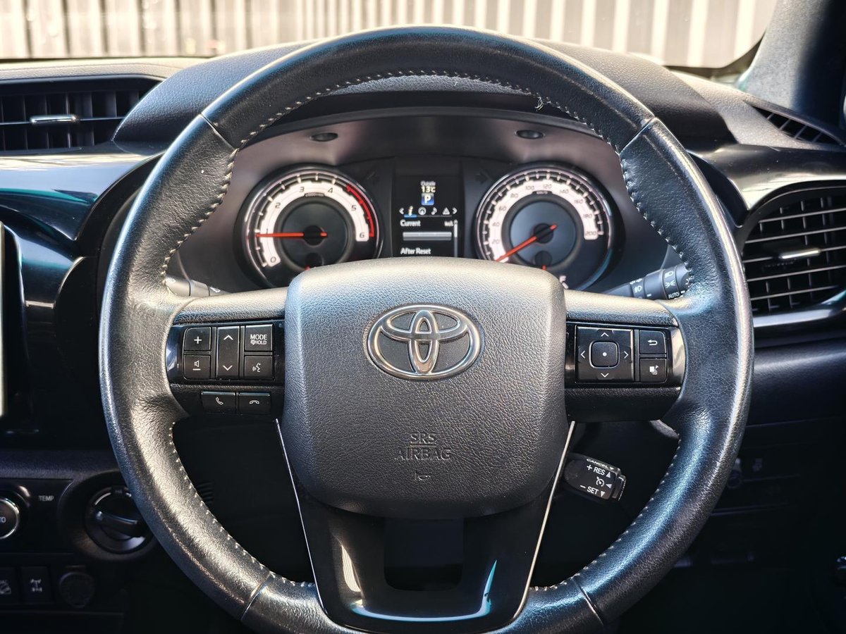 2019 Toyota Hilux Rogue GUN126R 4X4 Dual Range image 8