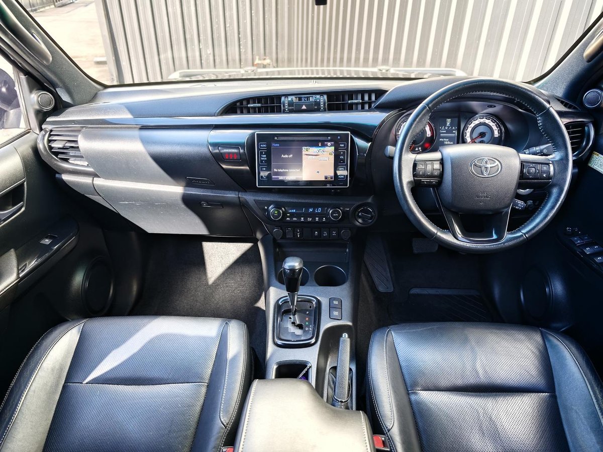 2019 Toyota Hilux Rogue GUN126R 4X4 Dual Range image 15