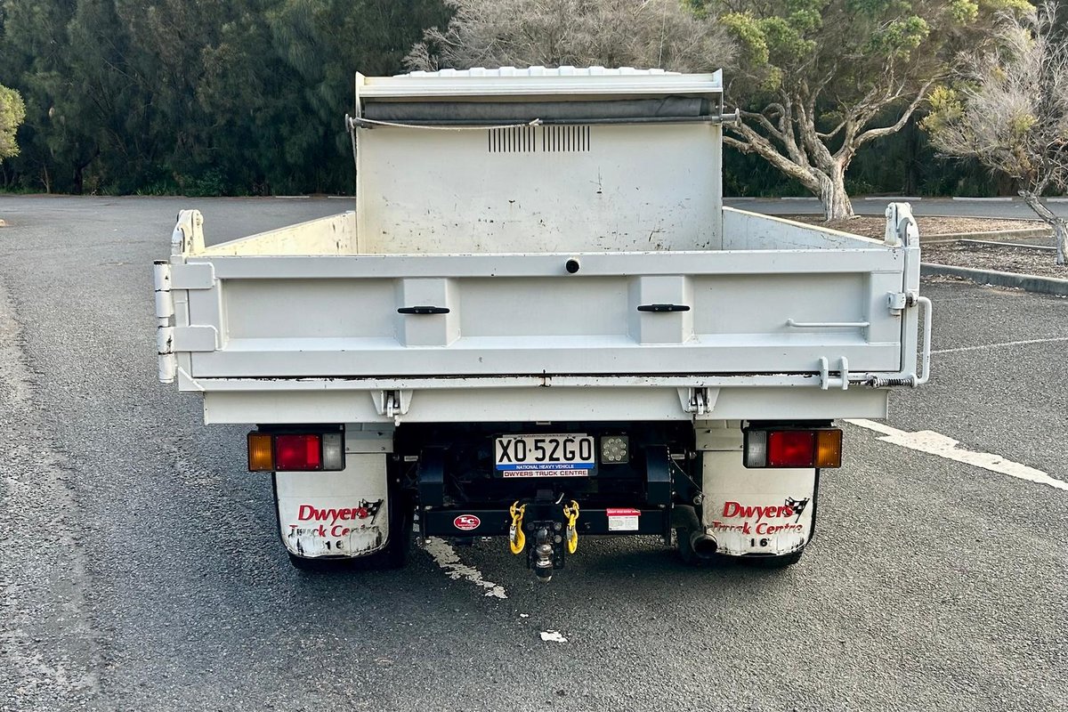 2022 Isuzu N Series NPR 65/45-190 Tipper image 6