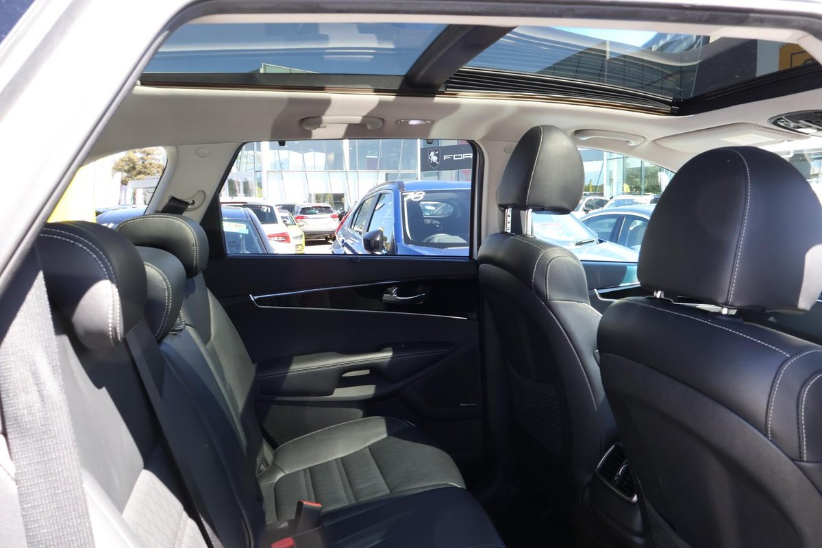 2019 Kia Sorento GT-Line UM MY19 AWD image 24