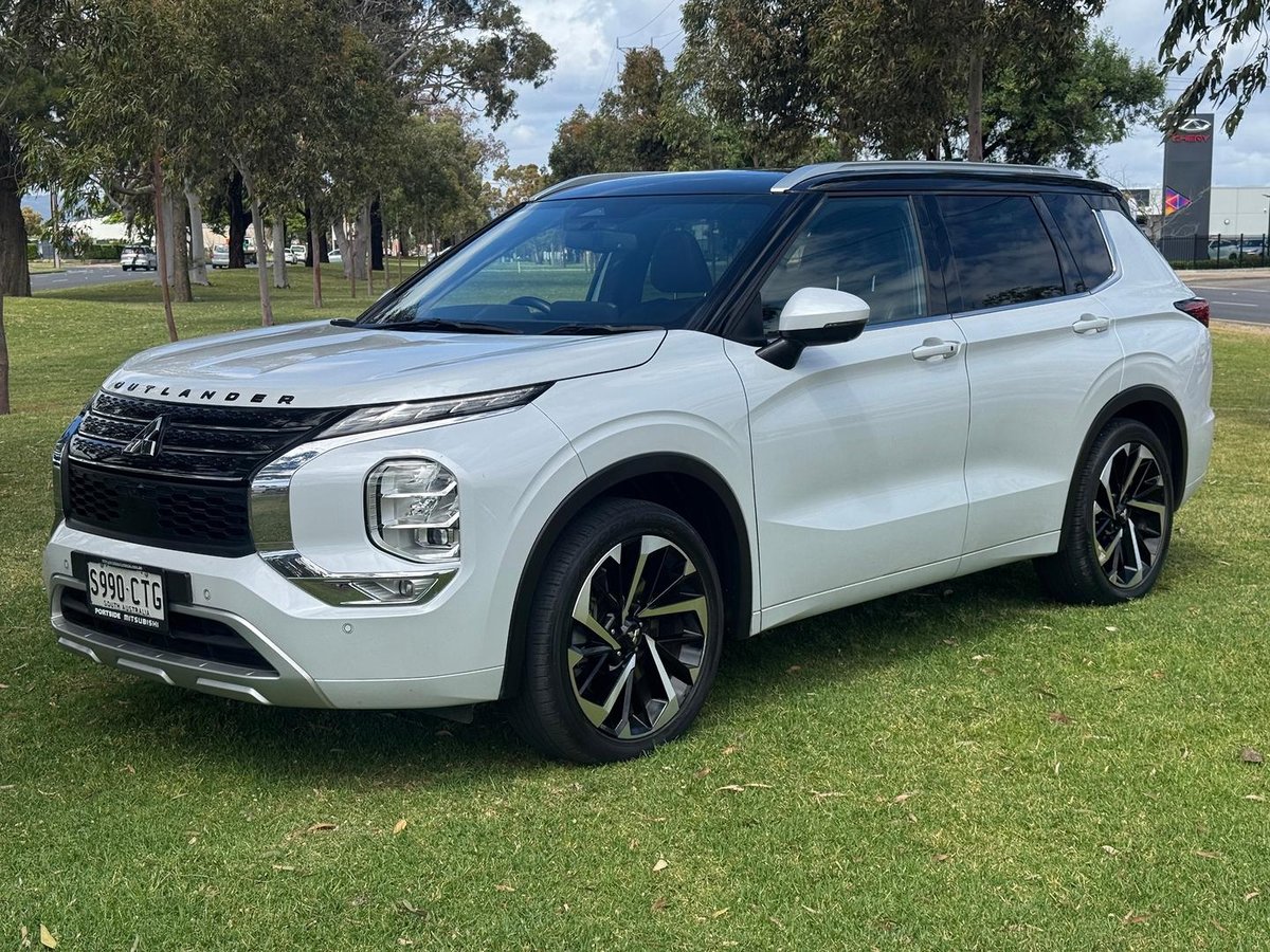 2022 Mitsubishi Outlander Exceed Tourer ZM MY22.5 AWD image 3