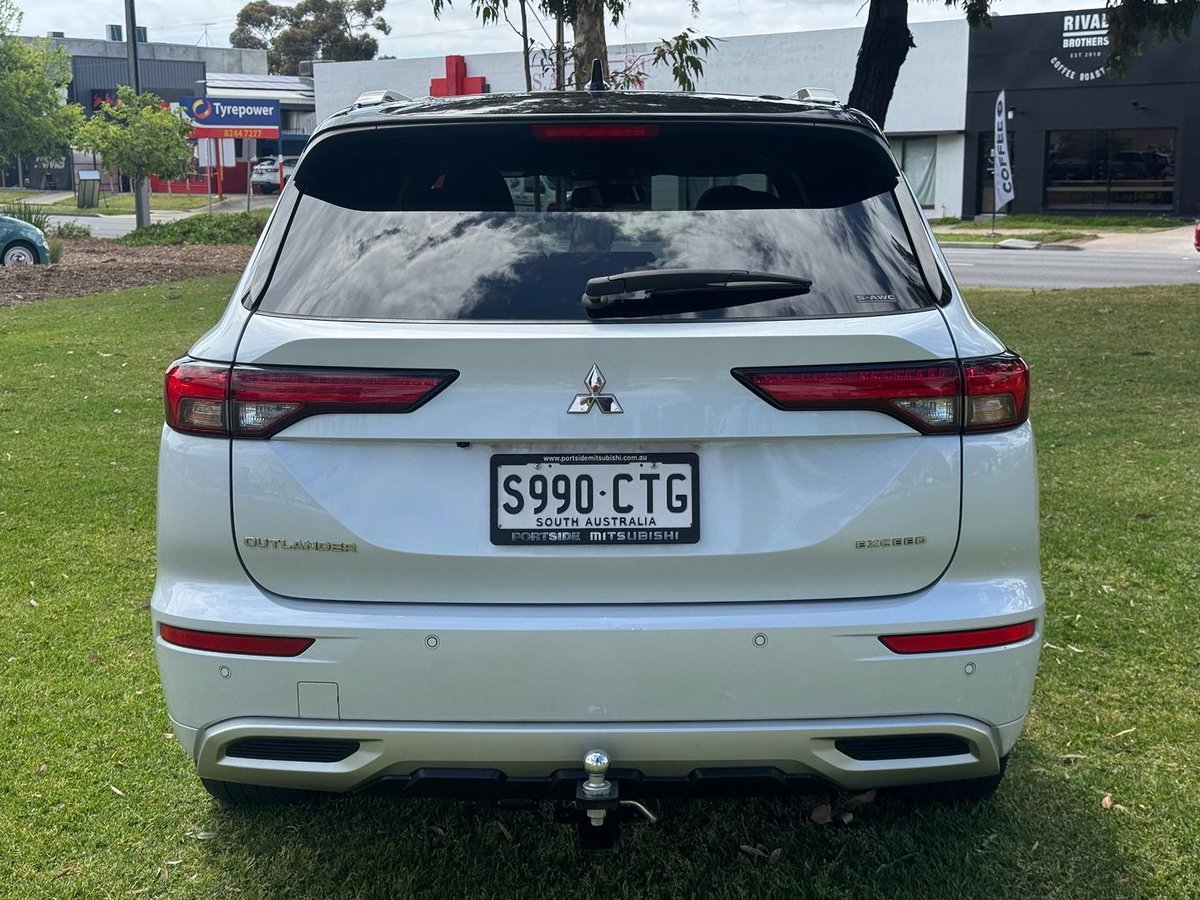 2022 Mitsubishi Outlander Exceed Tourer ZM MY22.5 AWD image 7