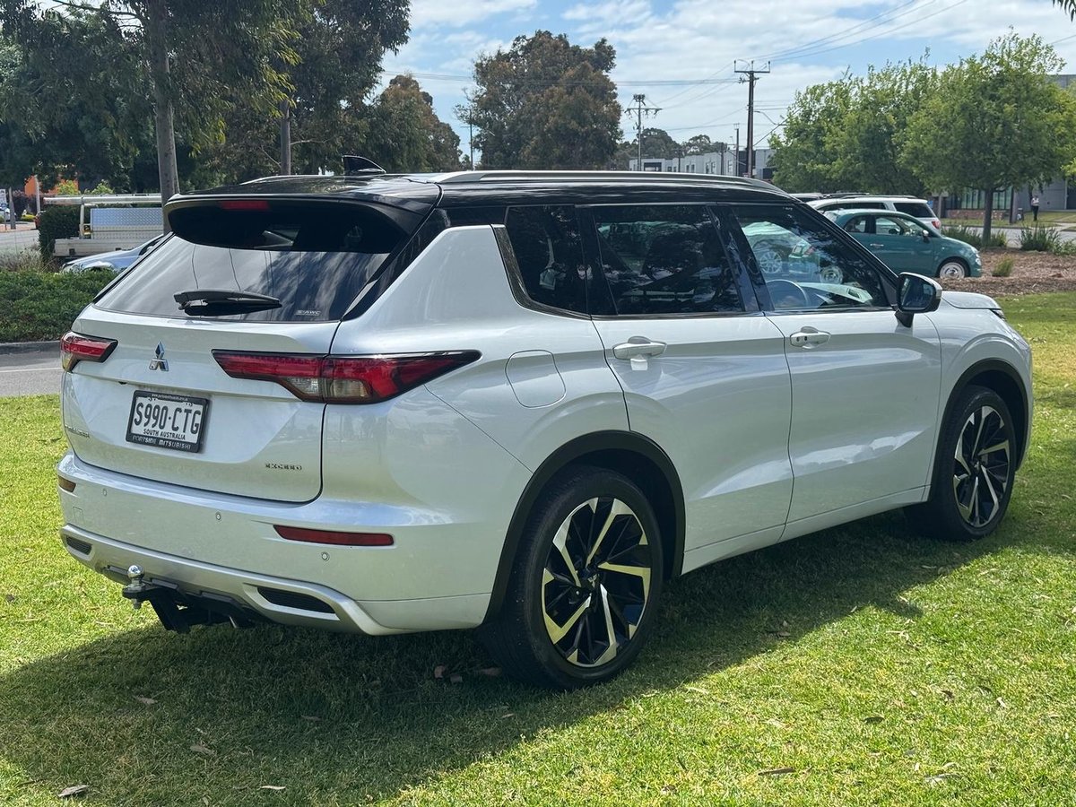 2022 Mitsubishi Outlander Exceed Tourer ZM MY22.5 AWD image 6