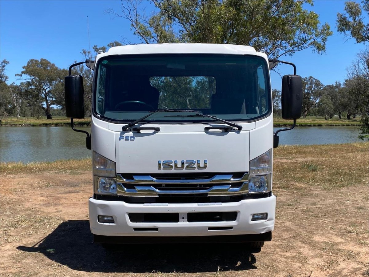 2017 Isuzu Fsd image 10