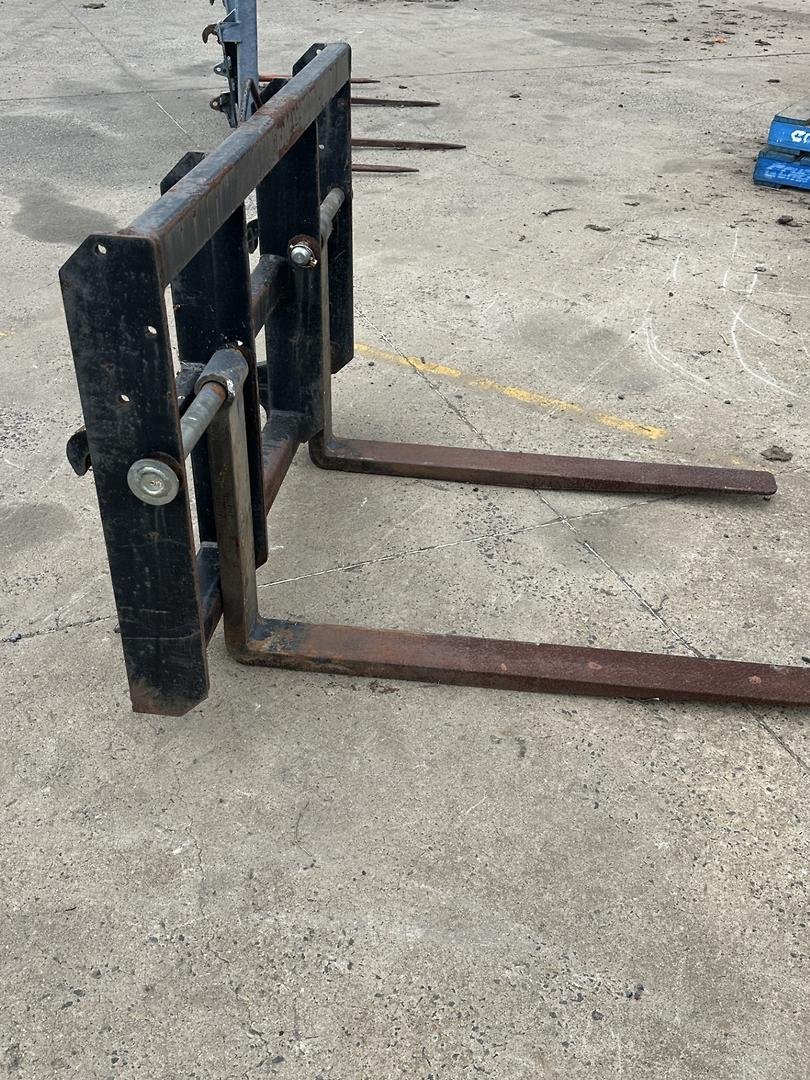 Challenge Pallet Forks image 3