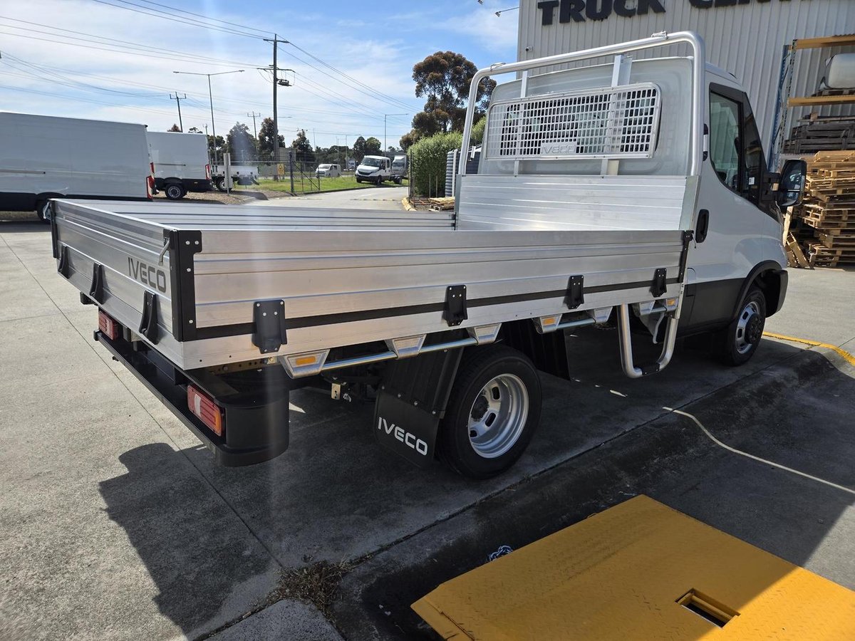 2026 Iveco Daily 45C18 Tradie Made image 7