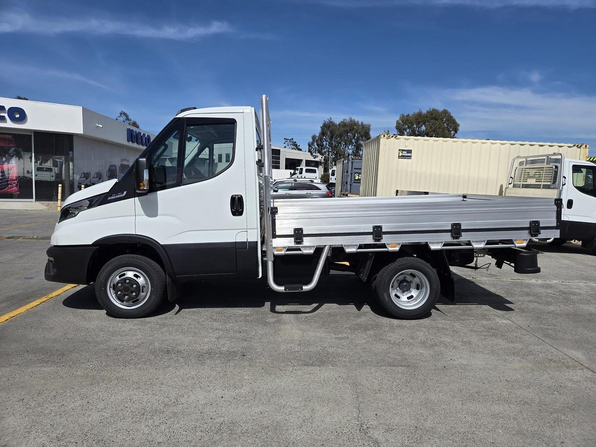 2025 Iveco Daily 45C18 Tradie Made image 4
