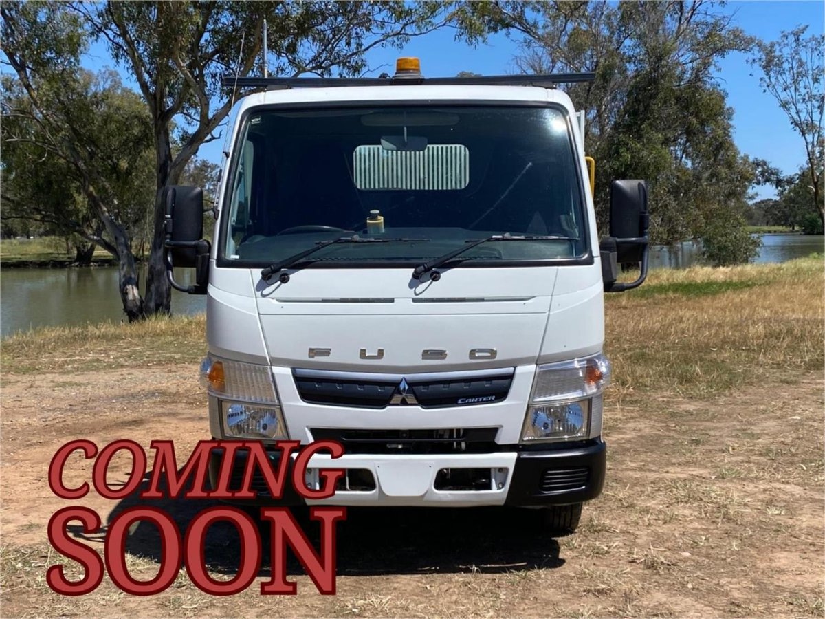 2019 Mitsubishi Canter image 12