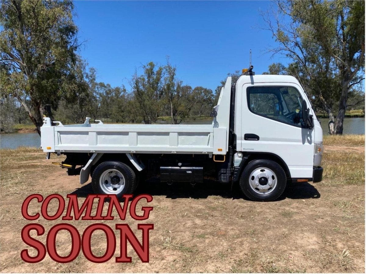2019 Mitsubishi Canter image 9