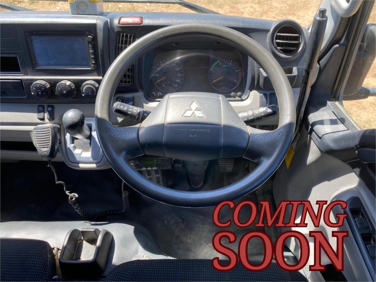 2019 Mitsubishi Canter image 16