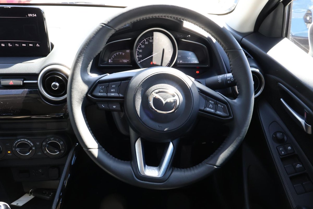2020 Mazda 2 G15 Pure DJ Series image 9
