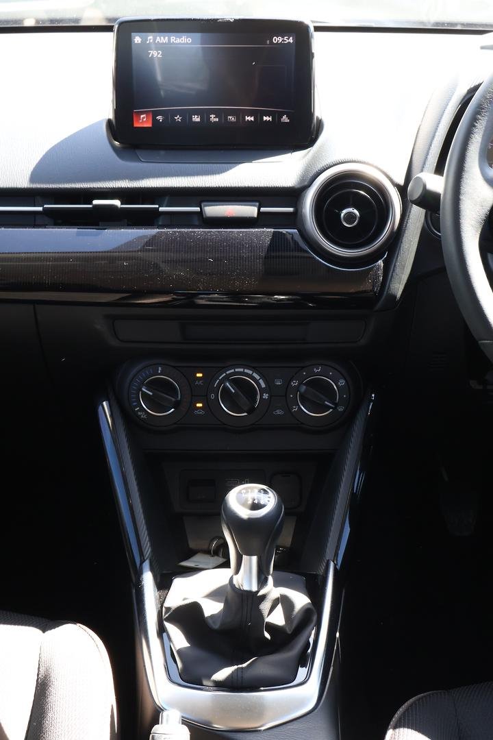 2020 Mazda 2 G15 Pure DJ Series image 17