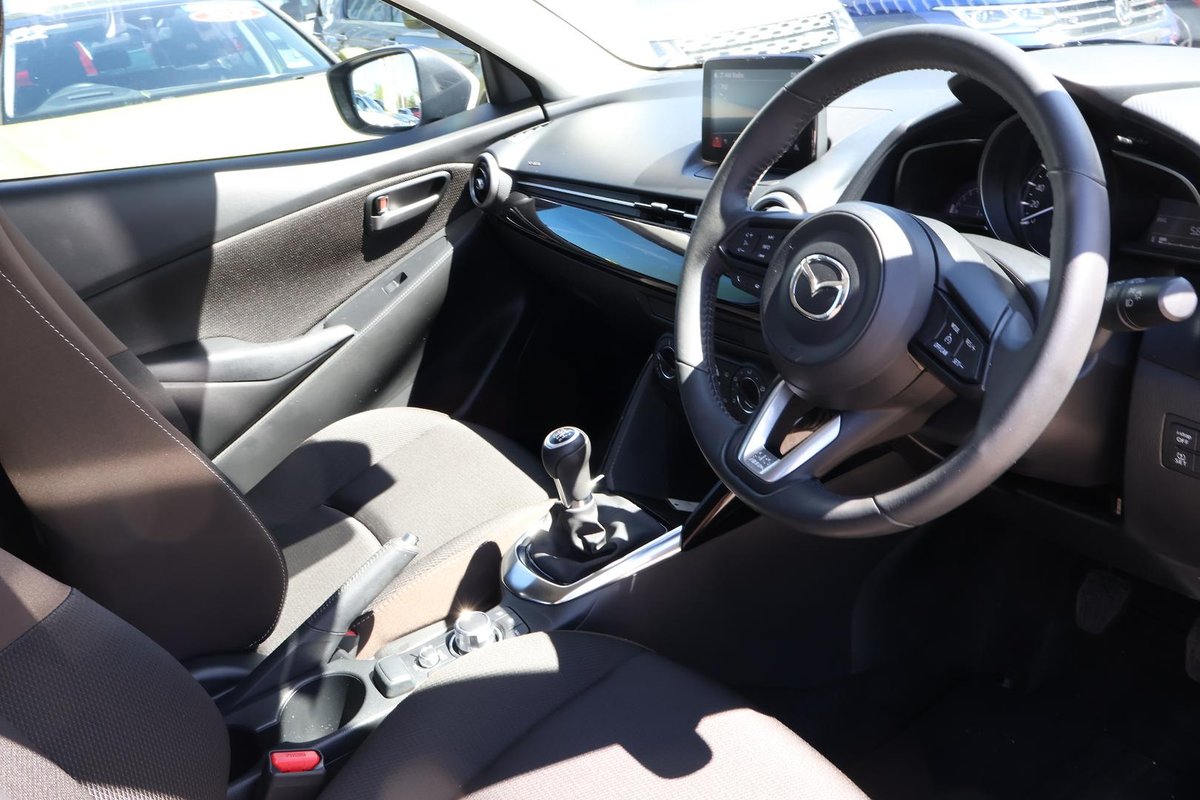 2020 Mazda 2 G15 Pure DJ Series image 7