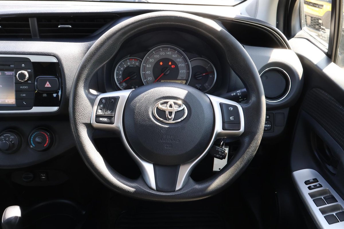 2015 Toyota Yaris Ascent NCP130R image 9