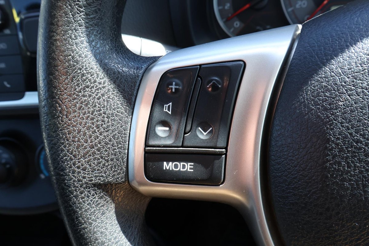 2015 Toyota Yaris Ascent NCP130R image 10