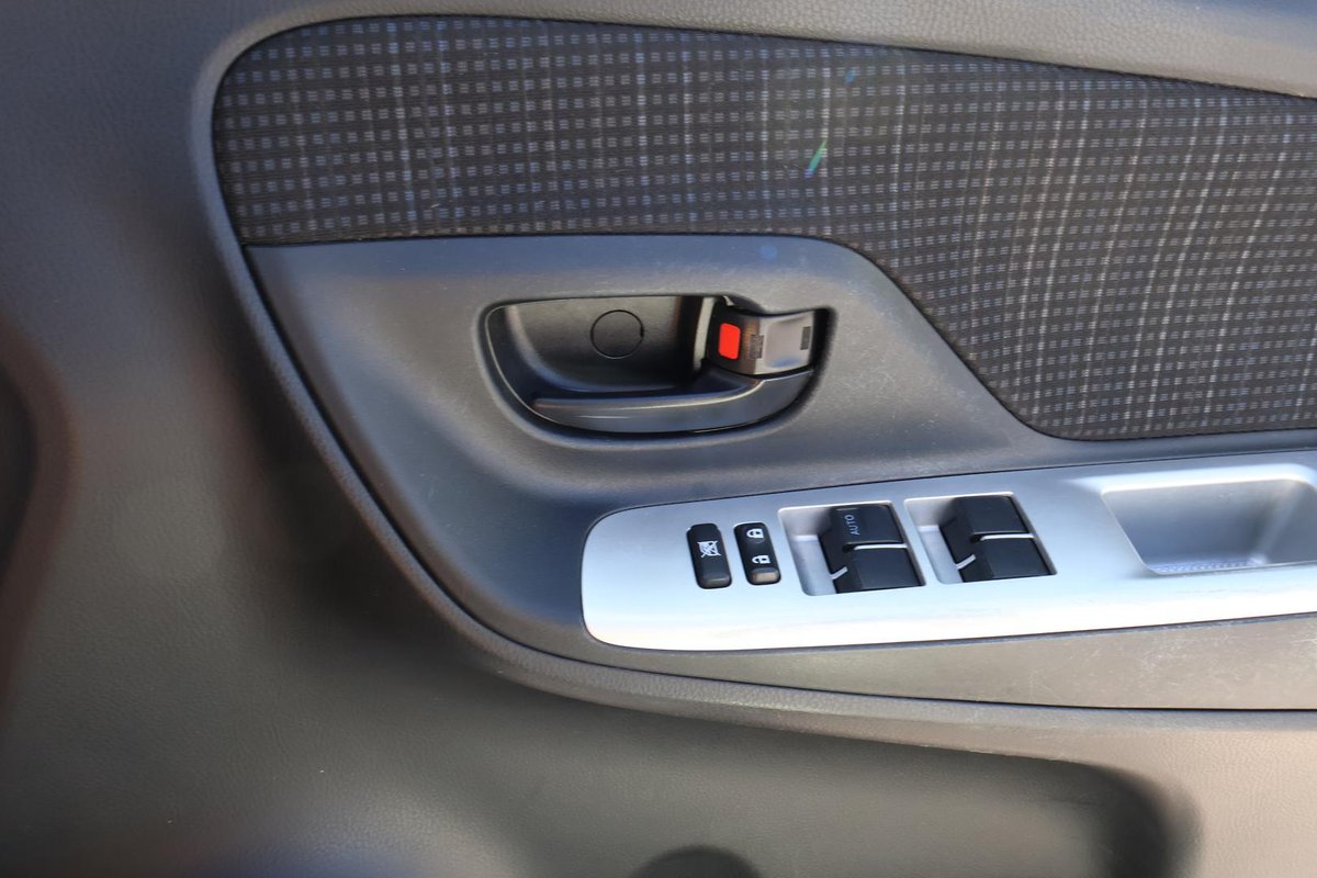 2015 Toyota Yaris Ascent NCP130R image 19