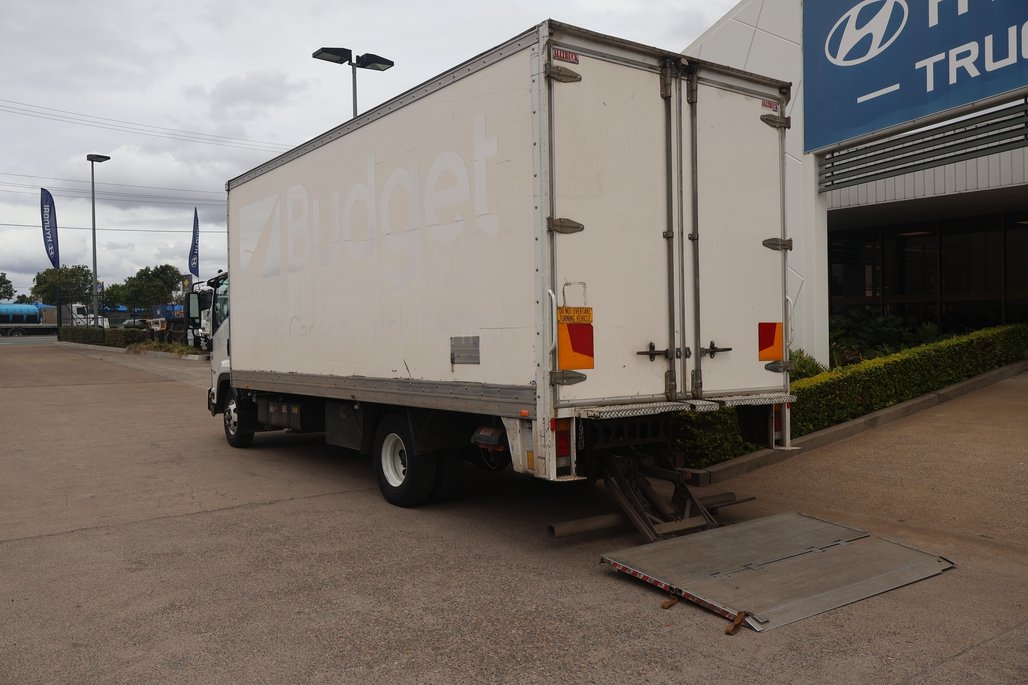 2019 ISUZU FRR 107-210 image 4