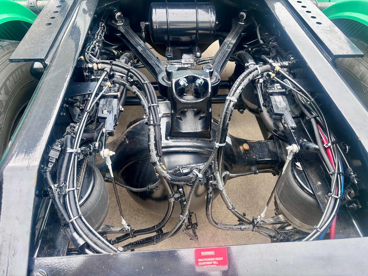 2019 Kenworth T610 image 16